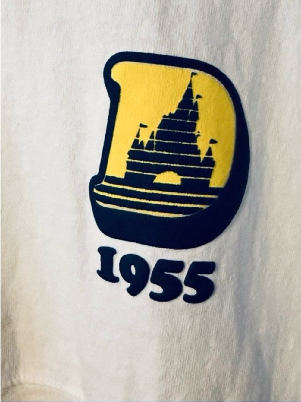 Vintage 1955 Disney White Long-Sleeve Sweatshirt Retro - Picture 3 of 4